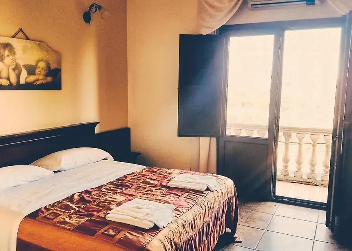 酒店 La Fontanella 3*